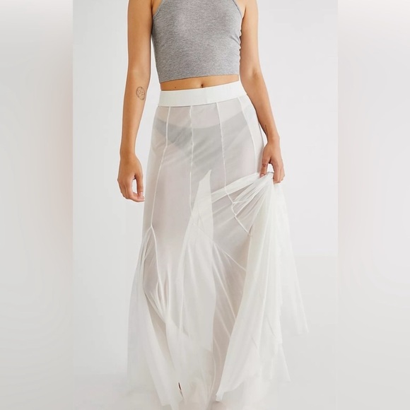 Free people - Godet Girl Mesh 1/2 Slip size XS - Picture 3 of 5
